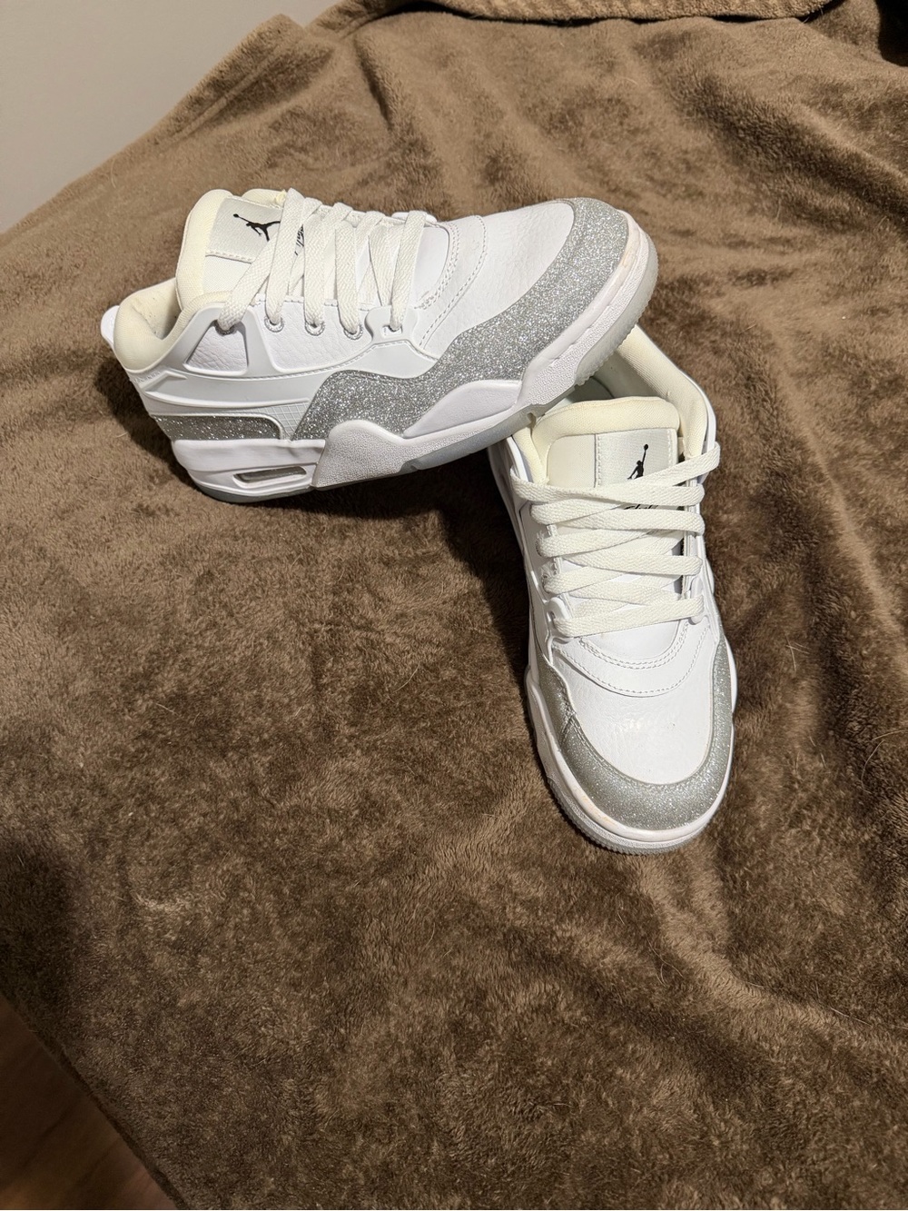 Jordan Low-Top Sneakers in White with Silver Accents